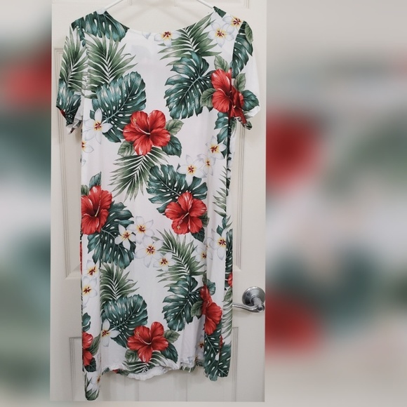 Matching Family Hawaiian Print - Picture 3 of 6